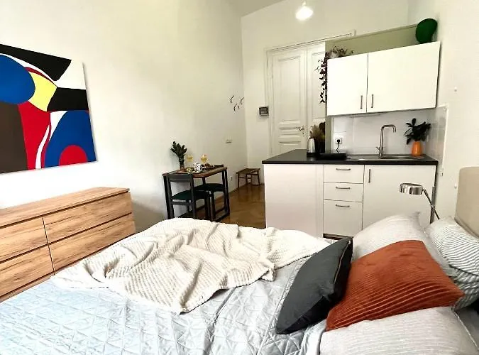 Robins Nest In The Center *